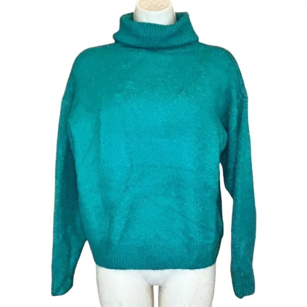Lili Sidonio Young Ladies Knitted Sweater in Emerald Green NWT Size Small